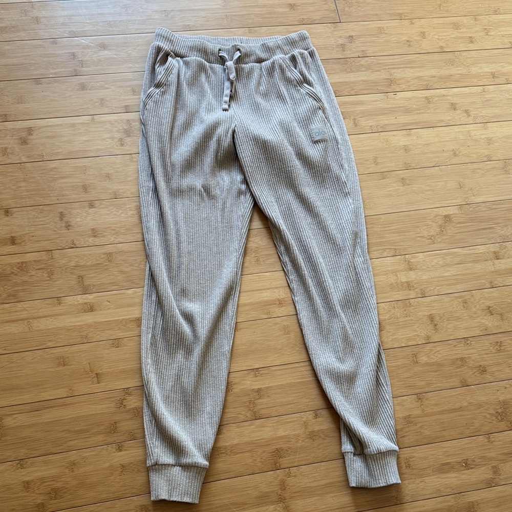 Women’s Alo Tan Jogger Pants Sweatpants Joggers Medium
